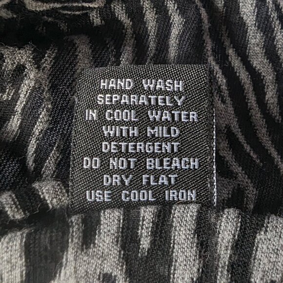 Sheer bolero shrug / cover-up open-front flowy zebra print medium Strazzi - Picture 7 of 8